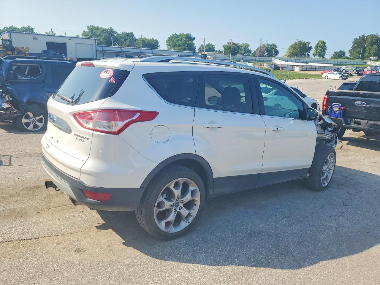 2015 Ford Escape Titanium - Фото 3