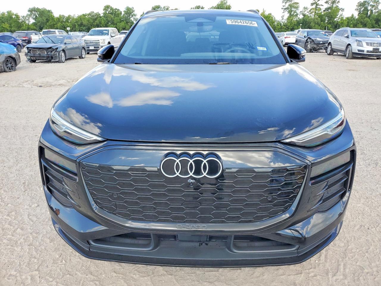 2025 Audi Q6 E-Tron Premium - Фото 5