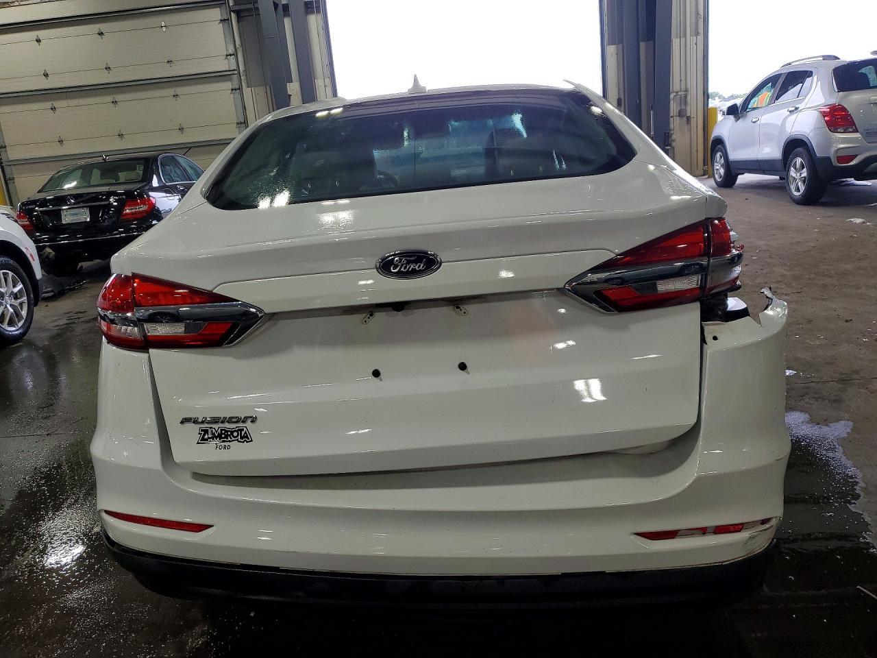 2020 Ford Fusion S - Фото 6