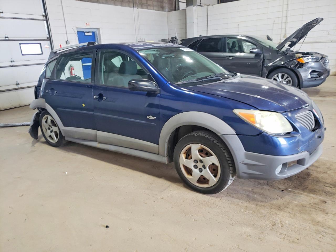 2007 Pontiac Vibe - Image 4