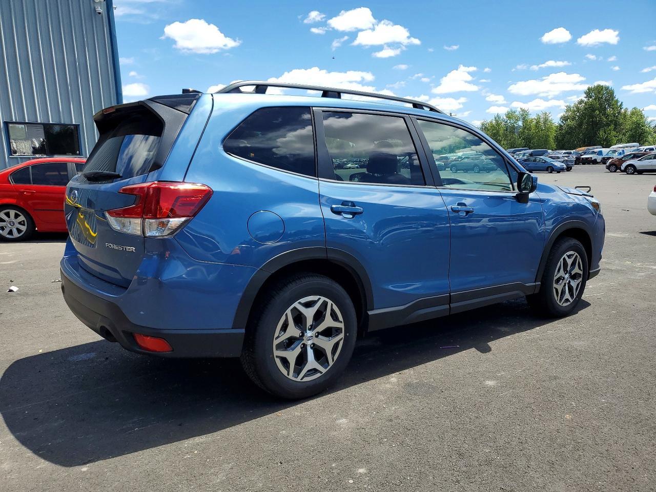 2024 Subaru Forester Premium - Фото 3