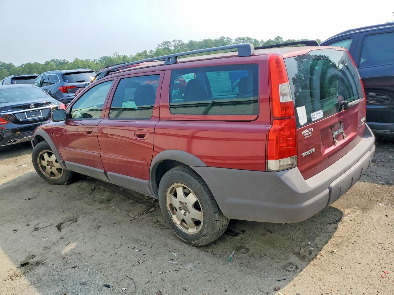 2004 Volvo Xc70 - Image 2