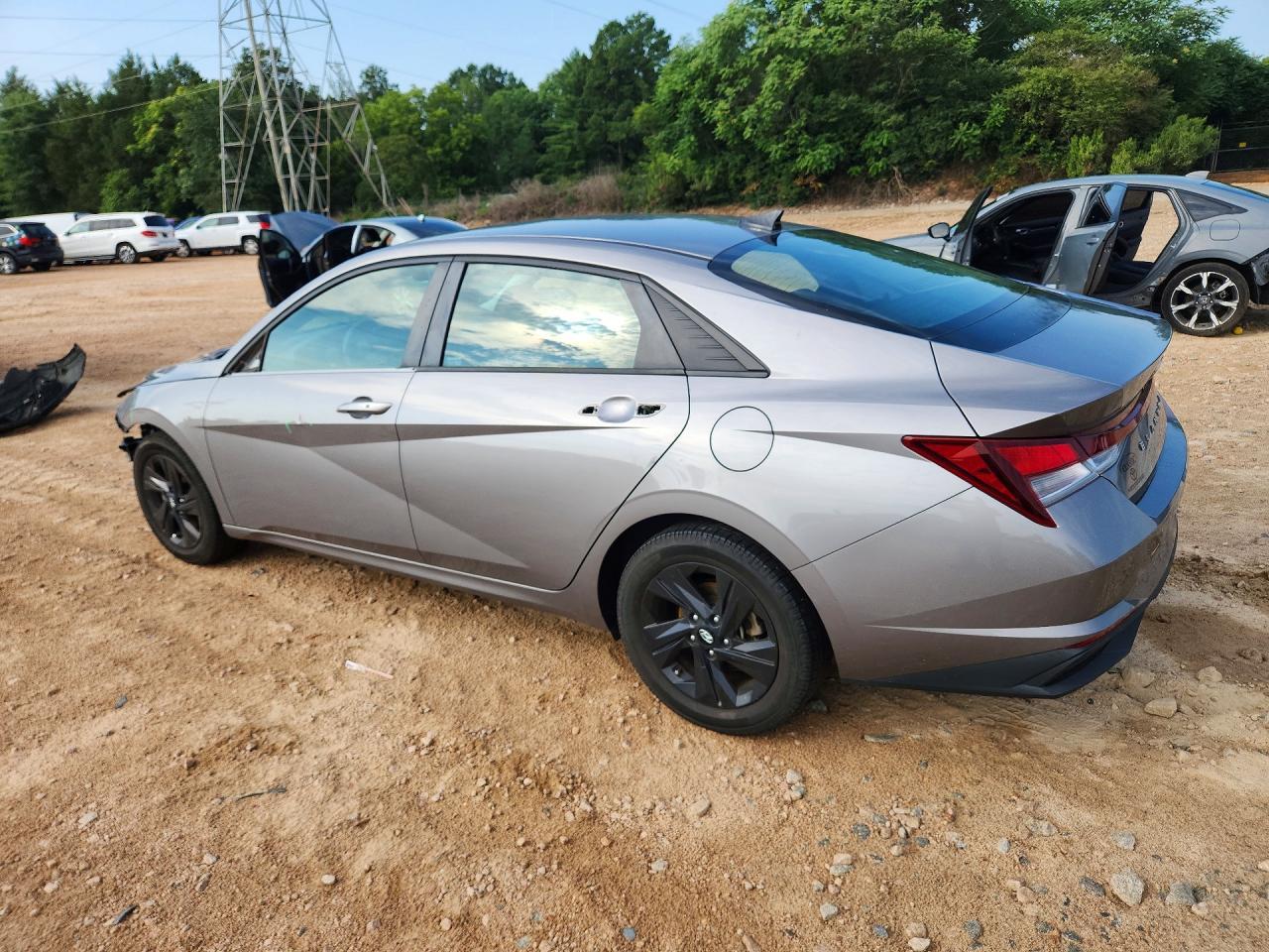 2022 Hyundai Elantra Sel - Фото 2