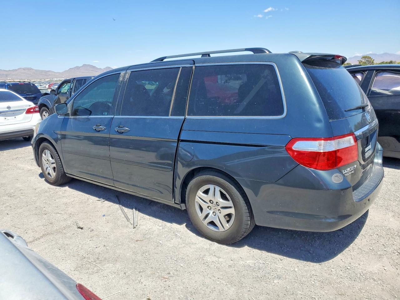 2006 Honda Odyssey Touring - Фото 2