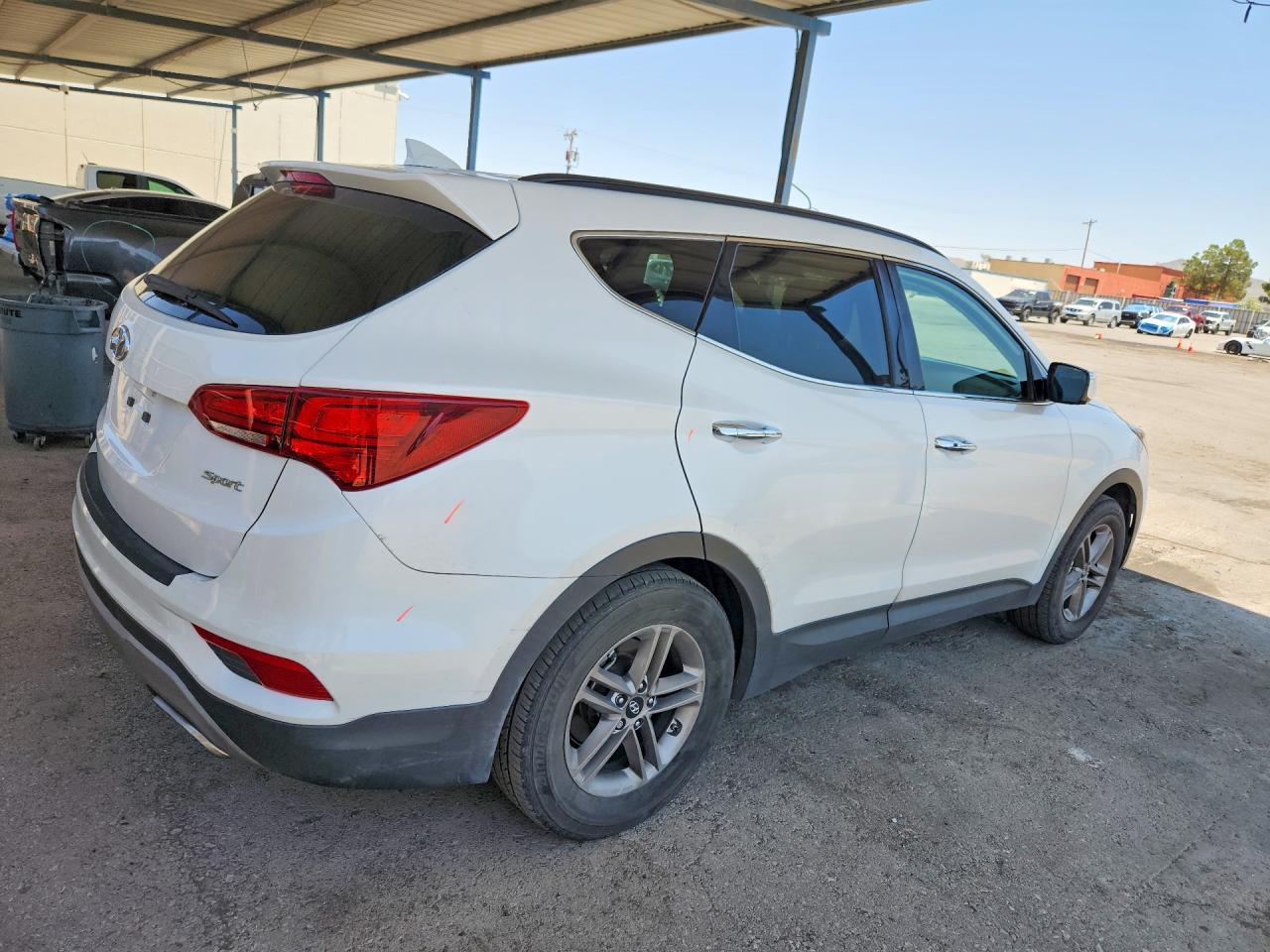 2018 Hyundai Santa Fe Sport 2.4L - Фото 3