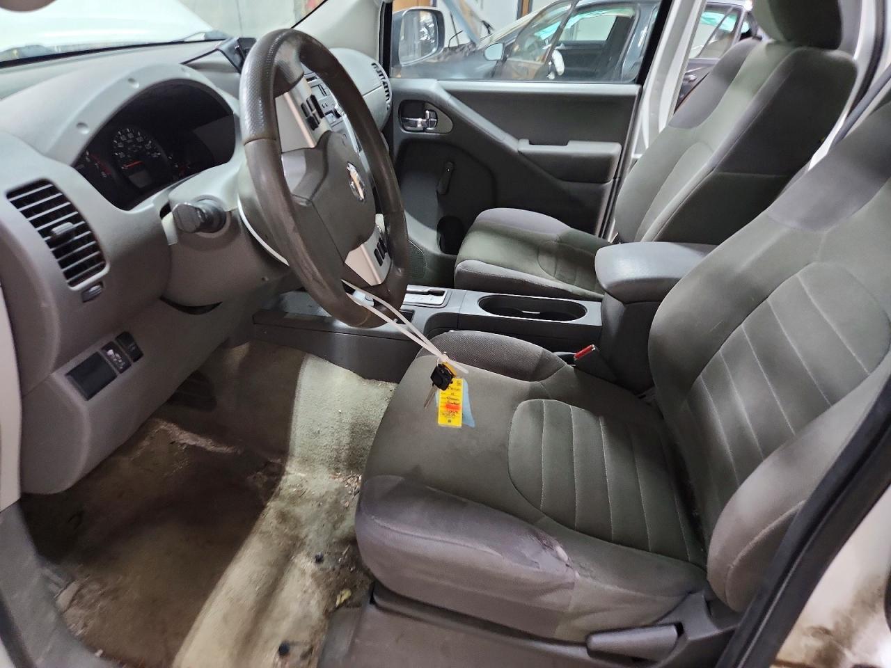 2015 Nissan Frontier S - Image 7