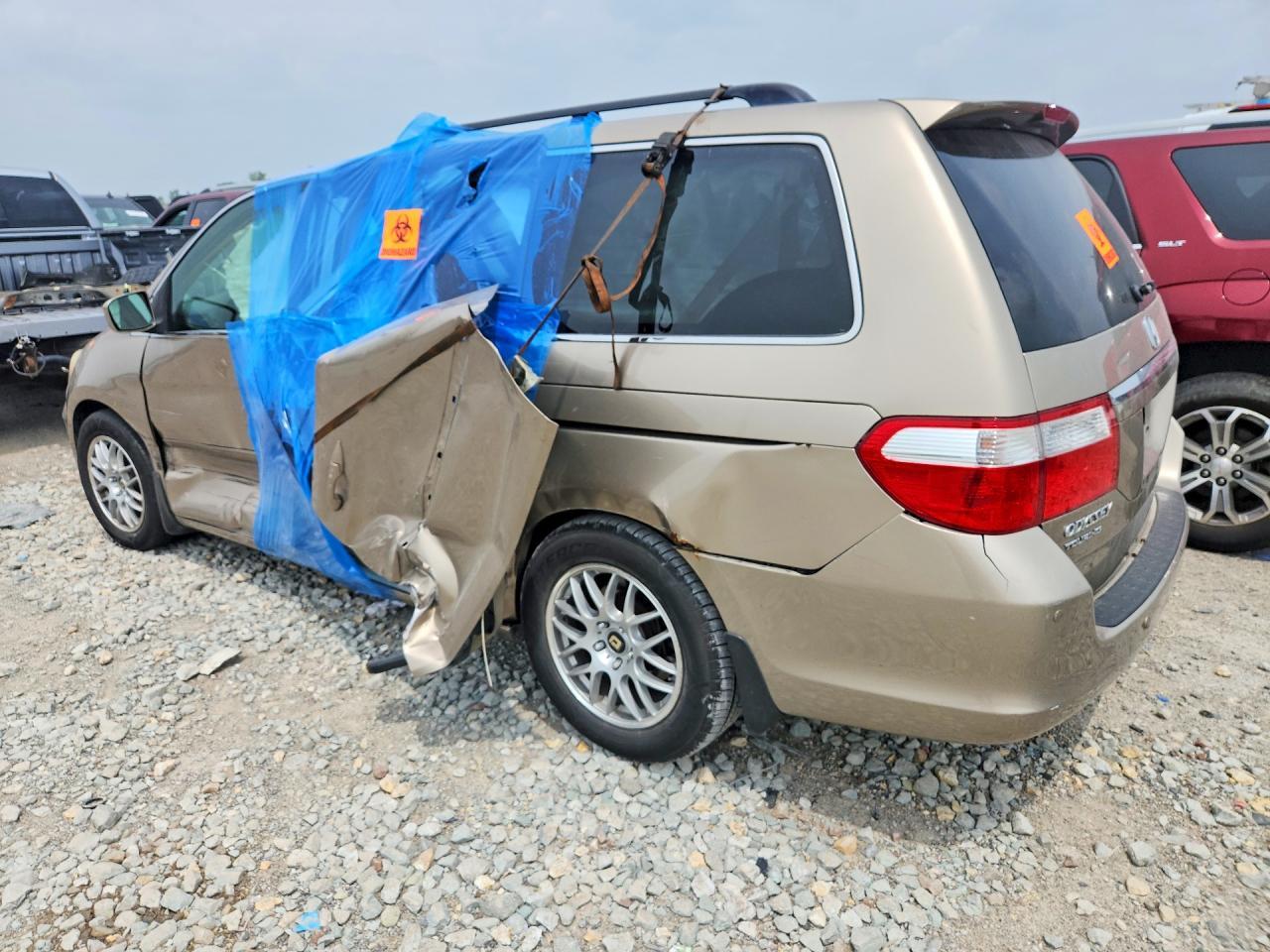 2006 Honda Odyssey Touring - Image 2