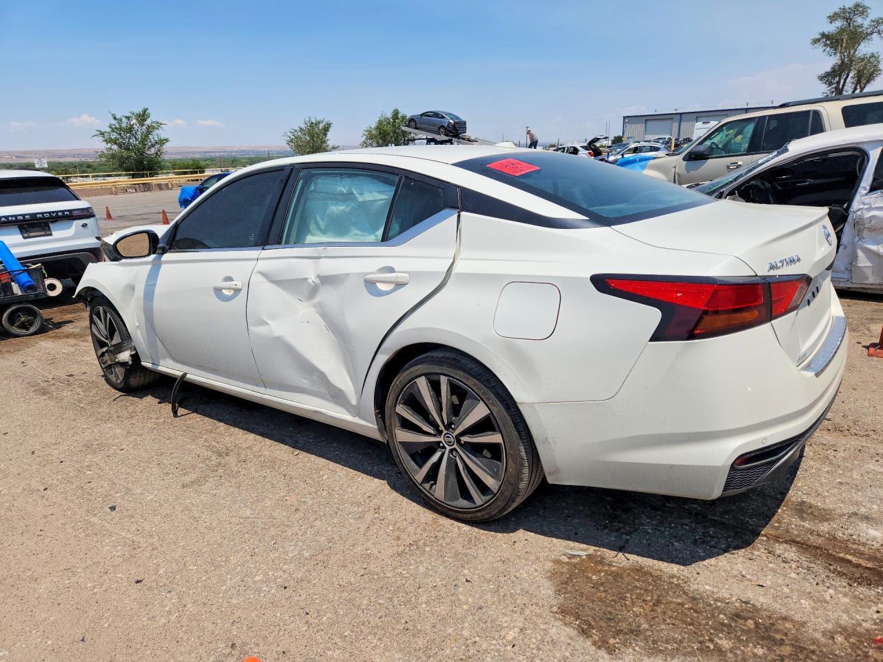 2021 Nissan Altima Sr - Фото 2