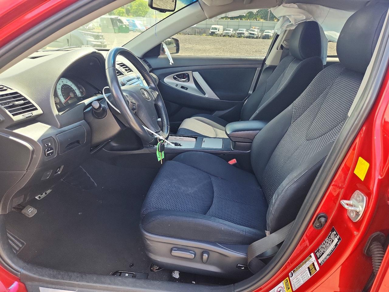 2011 Toyota Camry Se V6 - Image 7