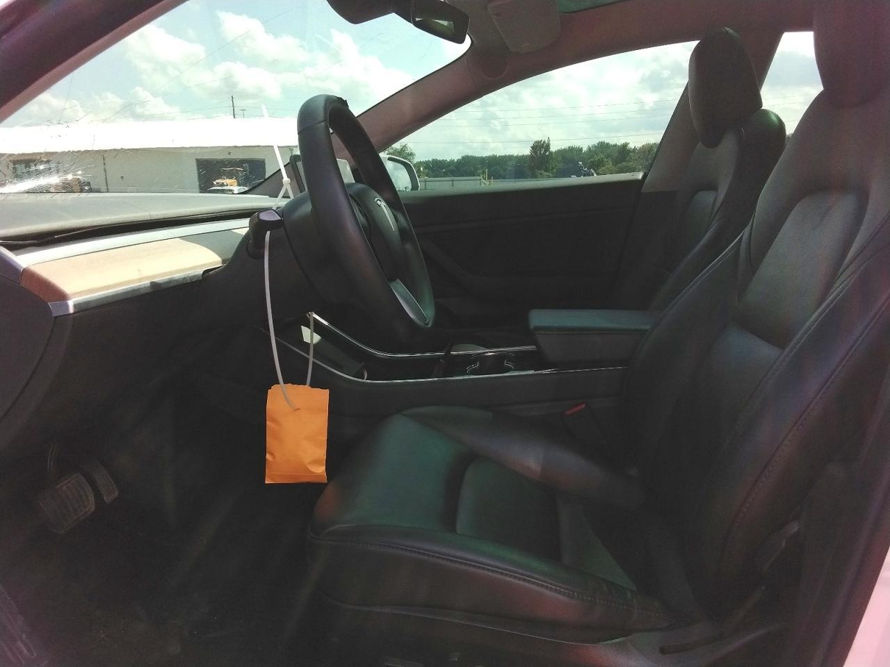 2019 Tesla Model 3 - Фото 7