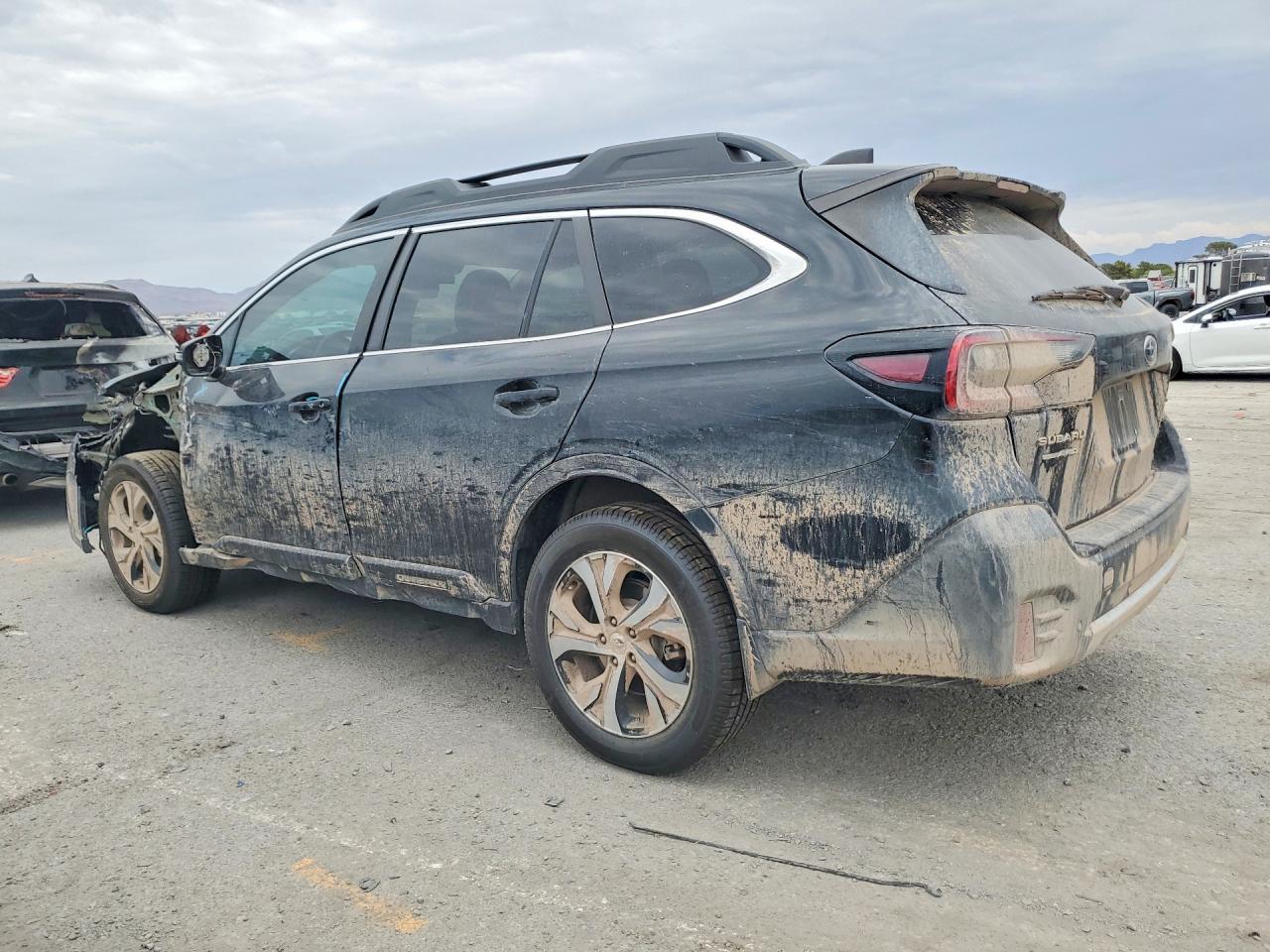 2022 Subaru Outback Limited - Фото 2