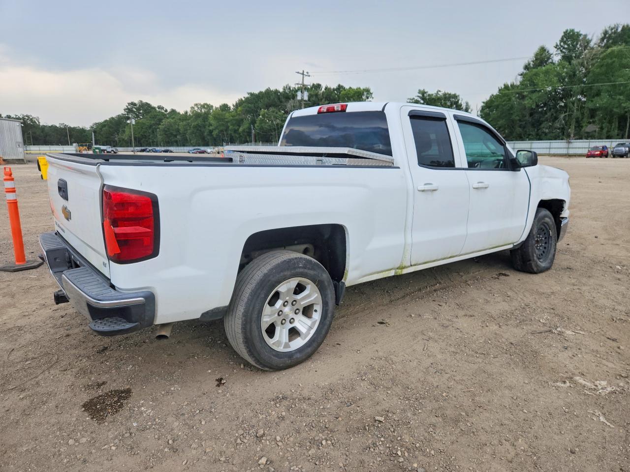 2014 Chevrolet Silverado C1500 Lt - Image 3