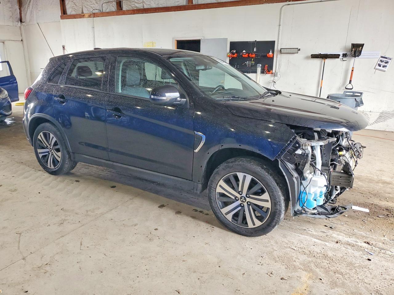 2024 Mitsubishi Outlander Sport S/Se - Фото 4