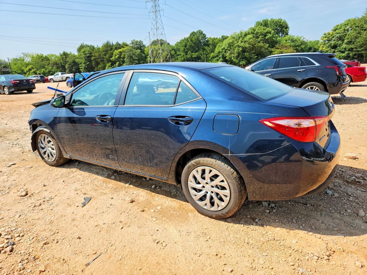 2019 Toyota Corolla Le - Фото 2