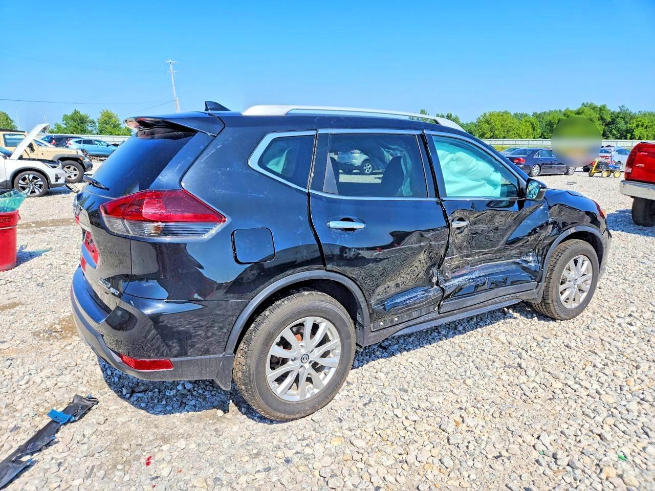 2020 Nissan Rogue S - Фото 3