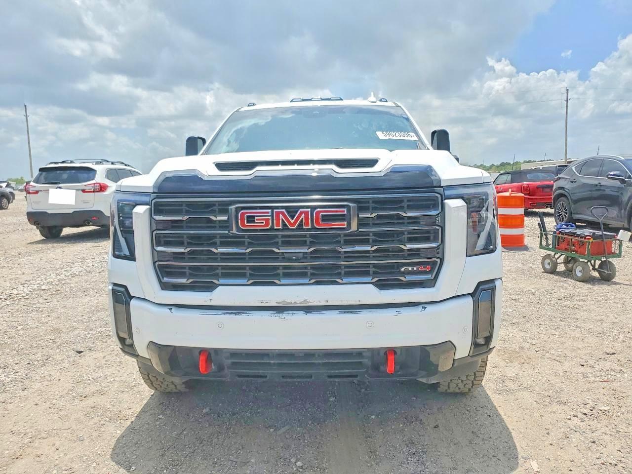 2024 GMC Sierra K2500 At4 - Image 5