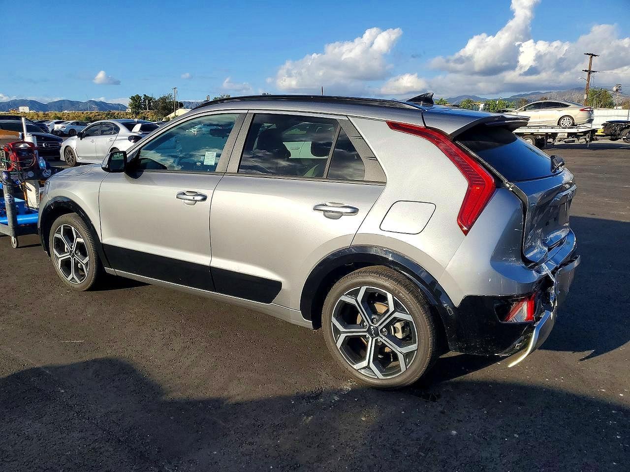 2023 Kia Niro Ex - Image 2
