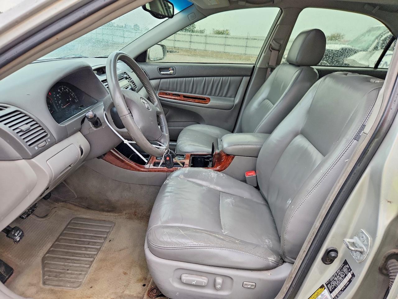 2004 Toyota Camry Xle V6 - Image 7