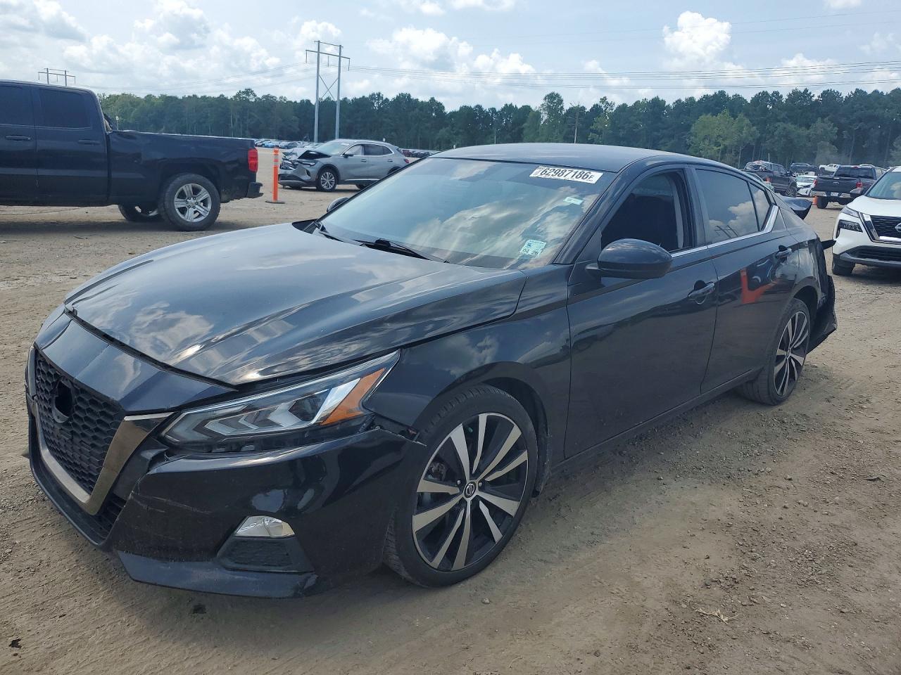 2022 Nissan Altima Sr