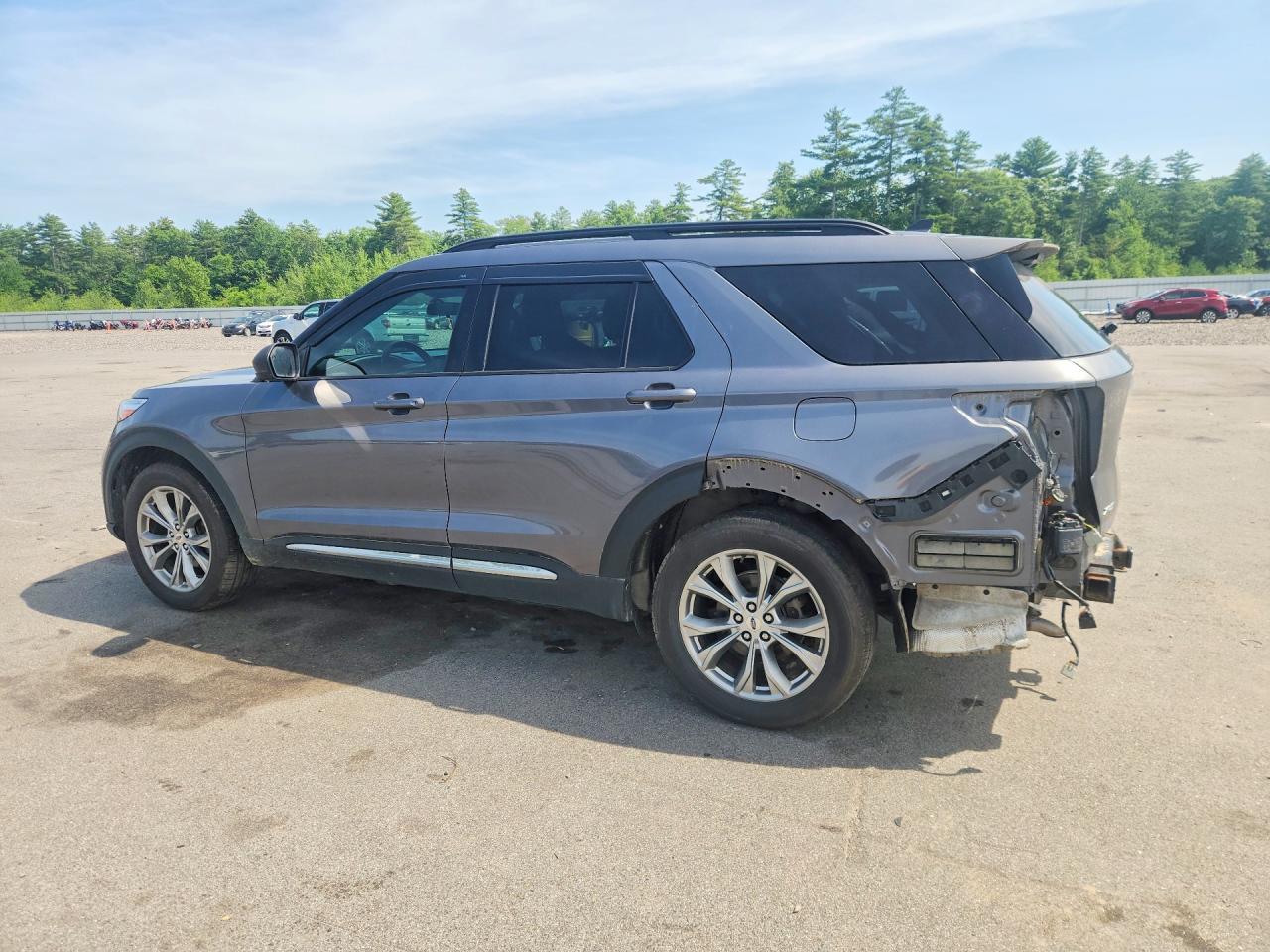 2021 Ford Explorer Xlt - Фото 2
