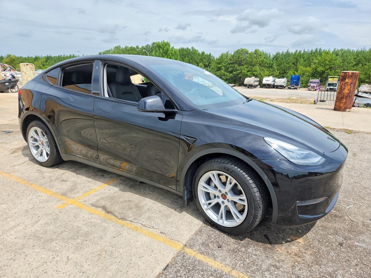 2021 Tesla Model Y - Image 4