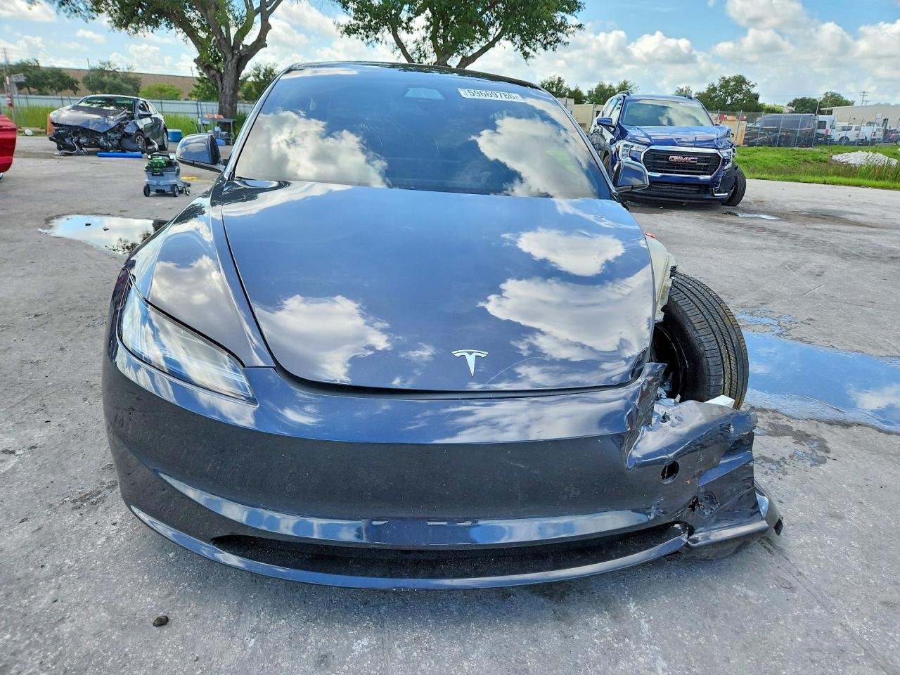 2024 Tesla Model 3 - Фото 5
