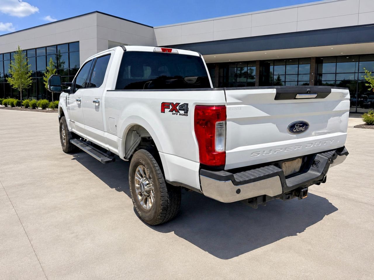 2019 Ford F250 Super Duty - Фото 3