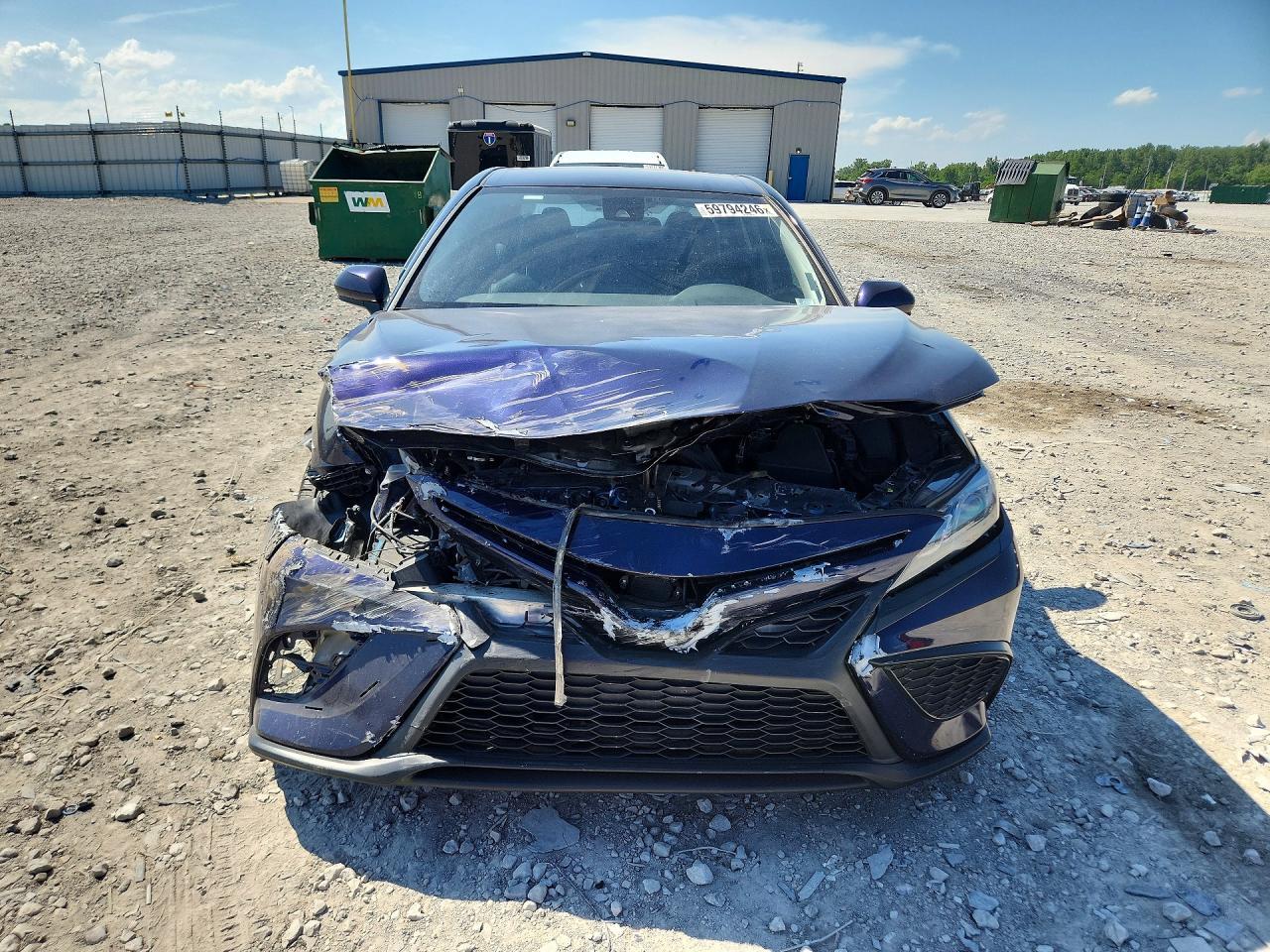 2021 Toyota Camry Se - Фото 5