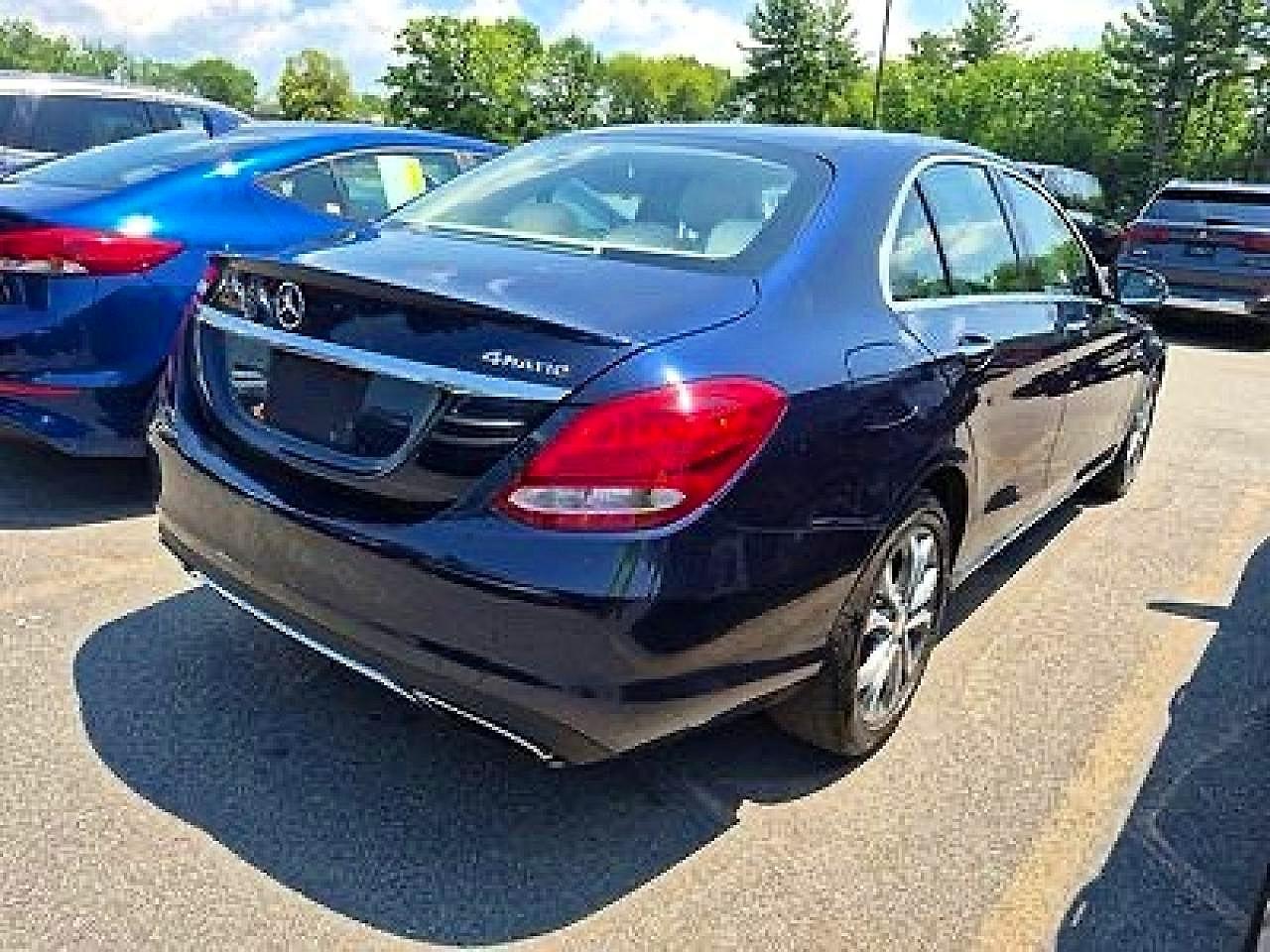 2017 Mercedes-Benz C 300 4Matic - Image 4