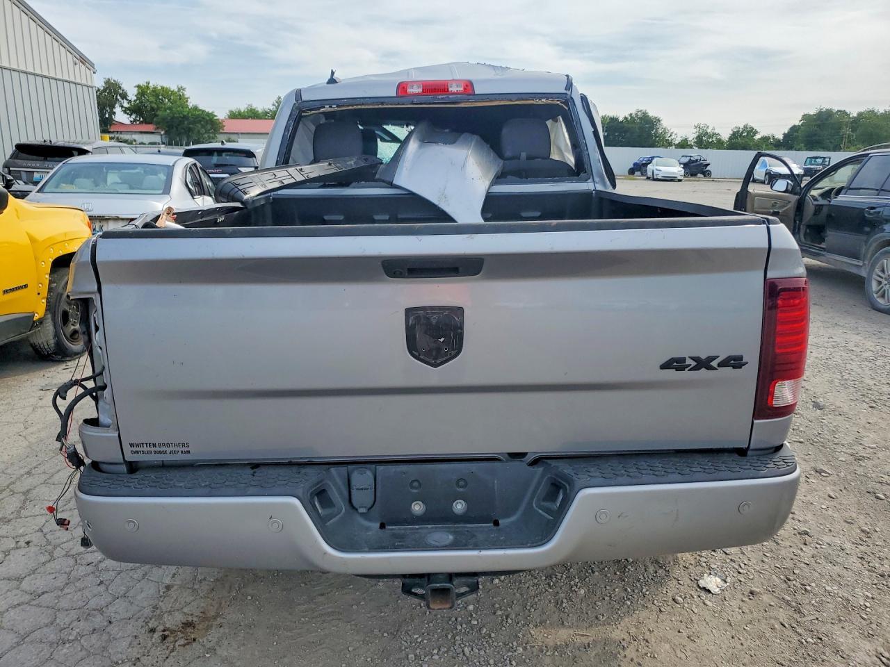 2022 Ram 1500 Classic Slt - Image 6