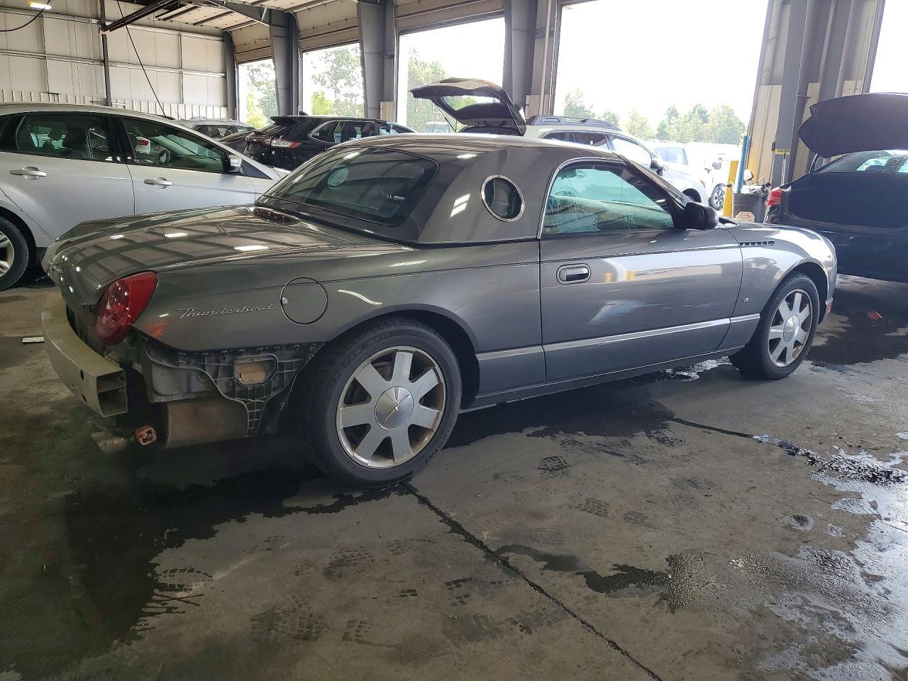 2003 Ford Thunderbird - Image 3
