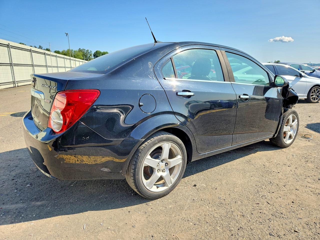2012 Chevrolet Sonic Ltz - Image 3