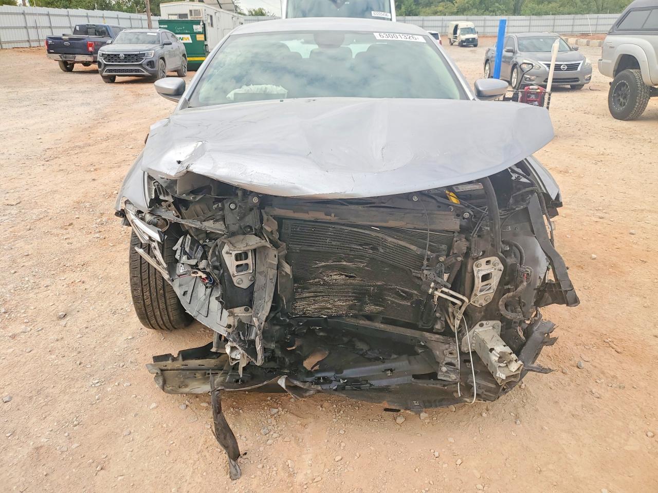 2015 Chrysler 200 Limited - Image 5