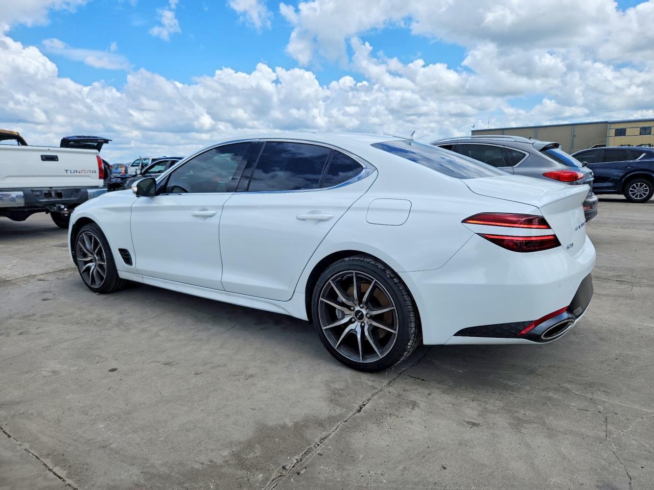 2026 Genesis G70 Prestige - Фото 2