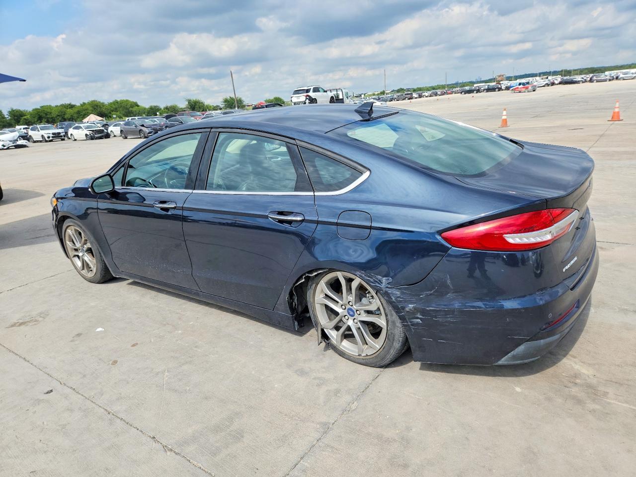 2020 Ford Fusion Sel - Фото 2