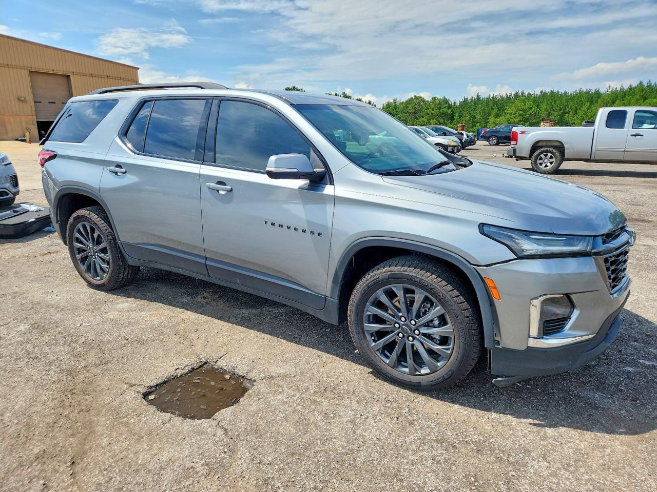 2023 Chevrolet Traverse - Фото 4