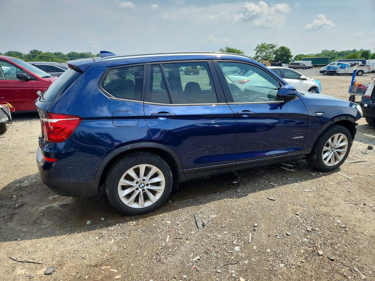 2016 BMW X3 xDrive28I - Фото 3