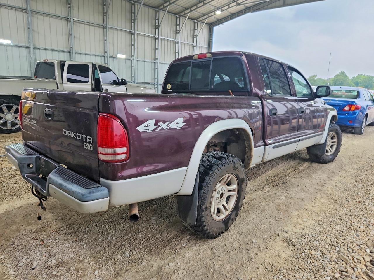 2004 Dodge Dakota Quad Slt - Image 3