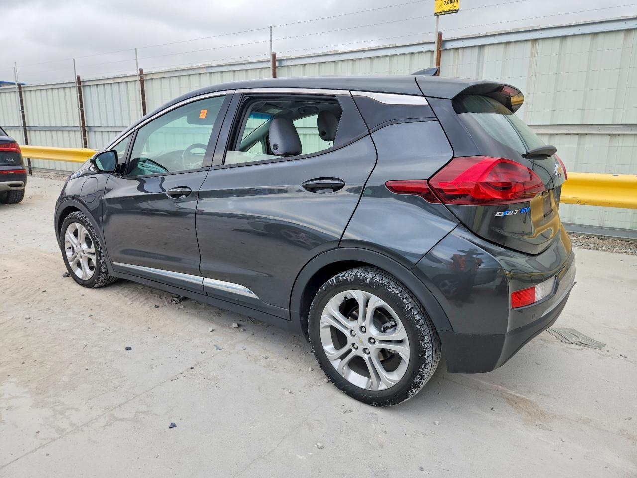 2021 Chevrolet Bolt Ev Lt - Фото 2