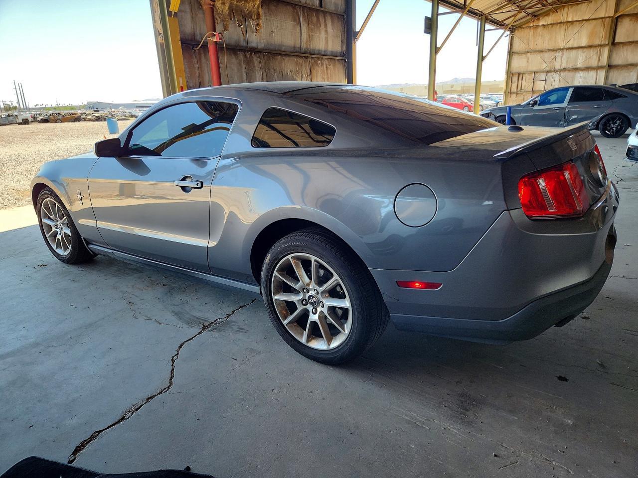2011 Ford Mustang - Image 2