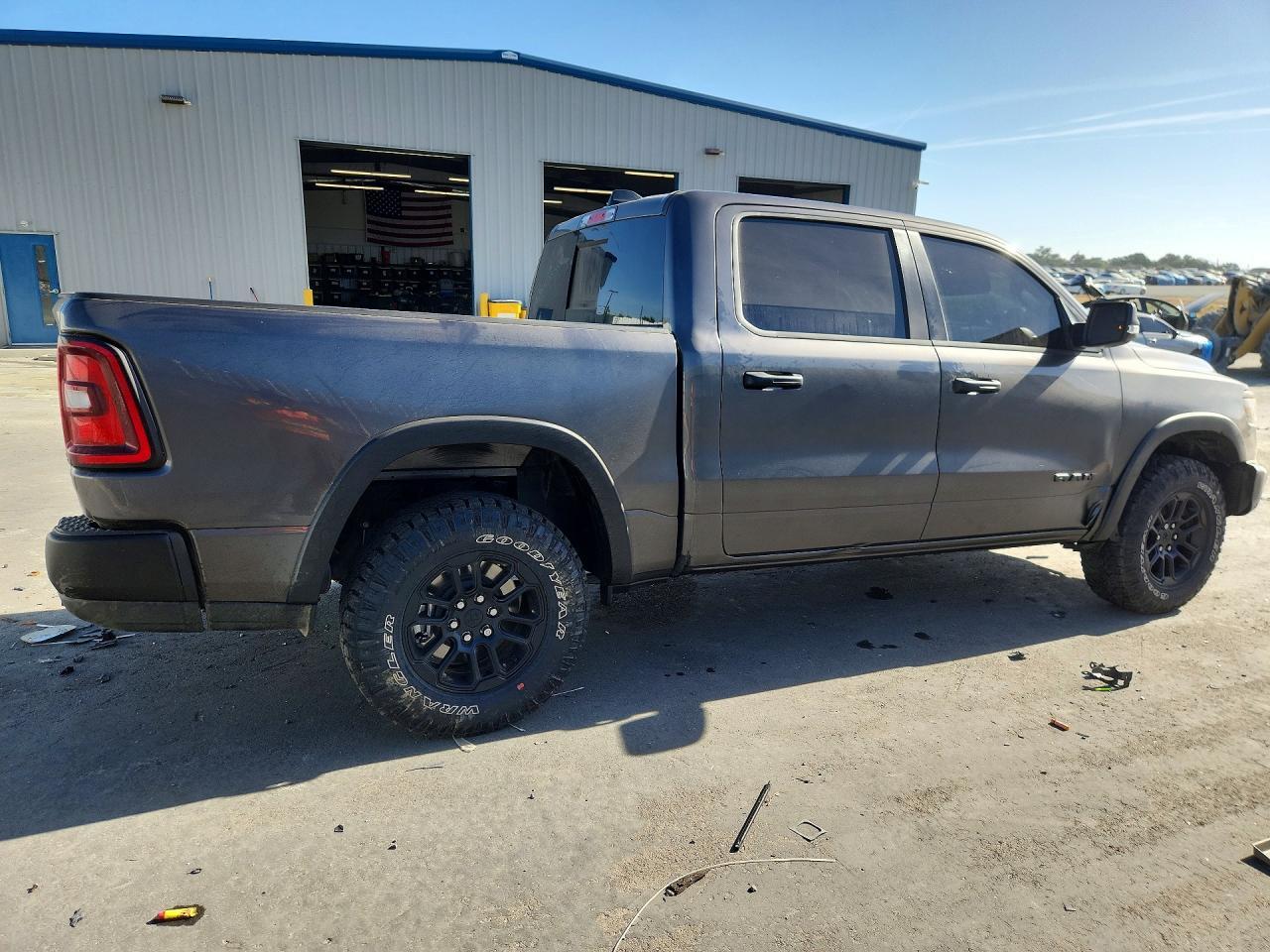 2026 Ram 1500 Rebel - Фото 3
