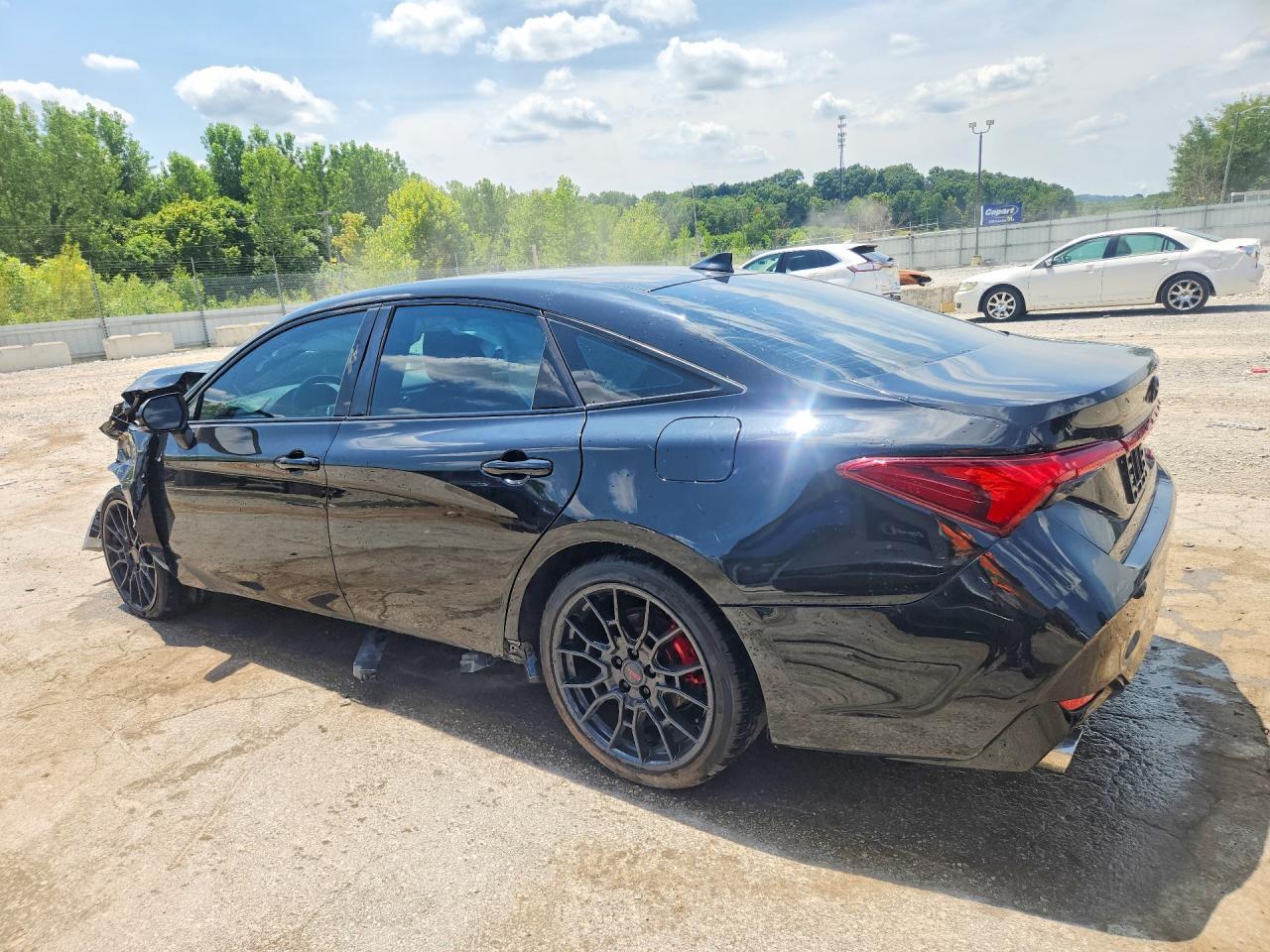 2020 Toyota Avalon Trd - Image 2