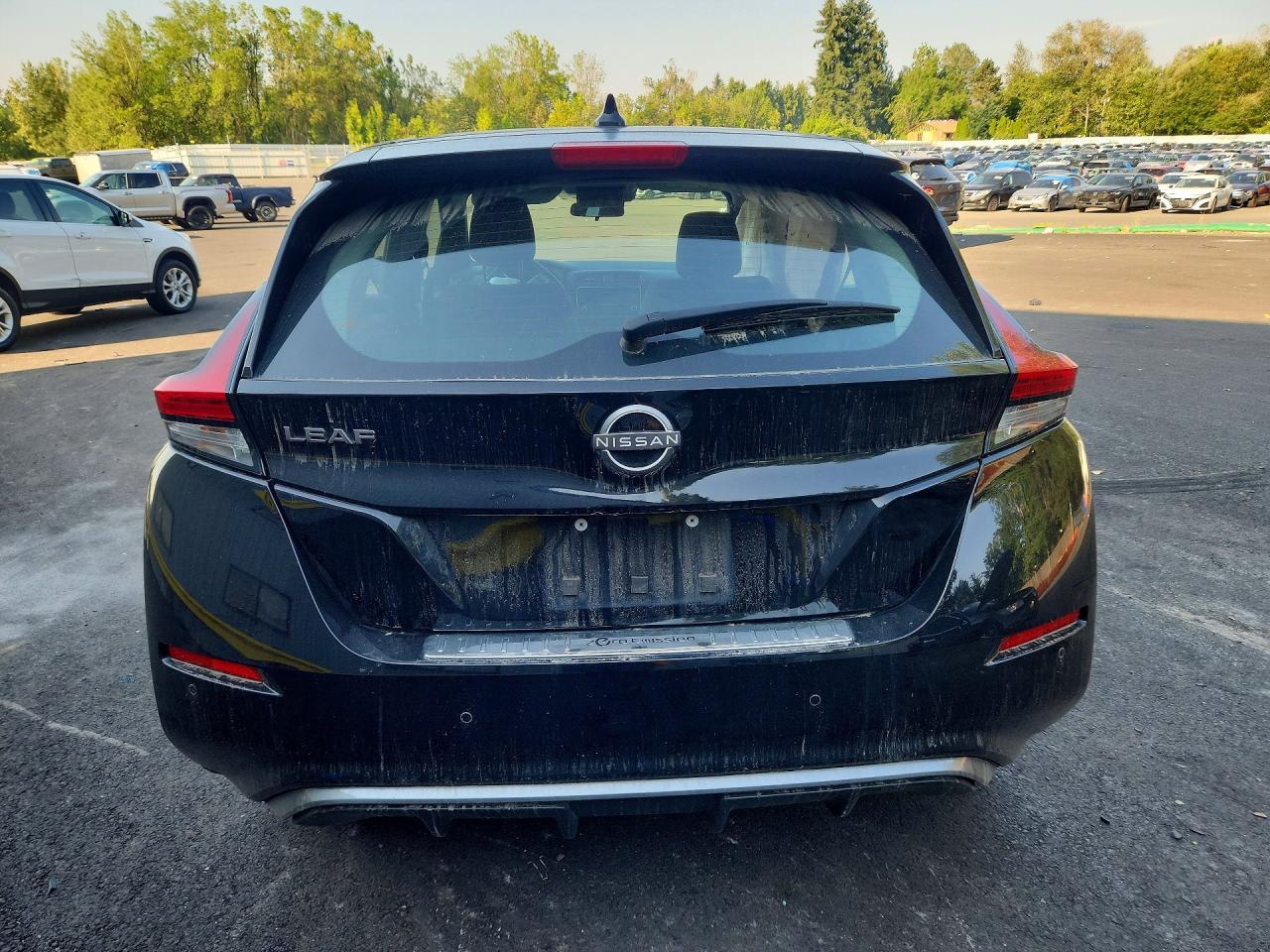 2025 Nissan Leaf S - Image 6