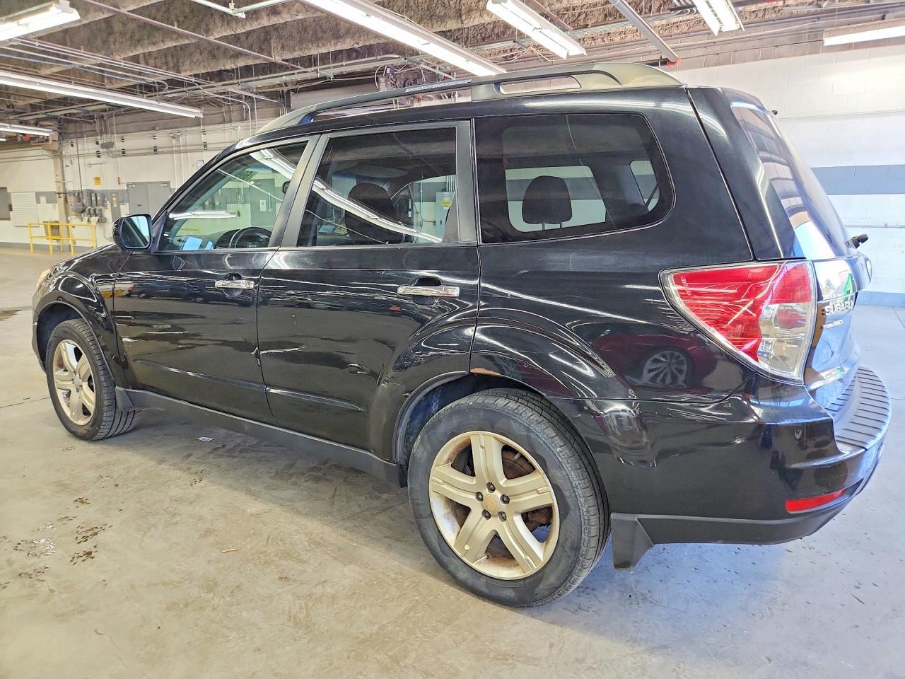 2010 Subaru Forester 2.5X Premium - Фото 2