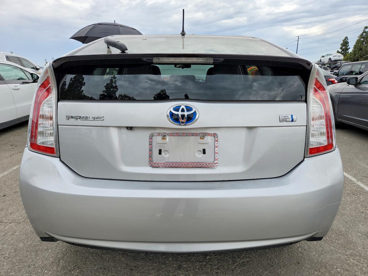 2015 Toyota Prius Two - Image 6