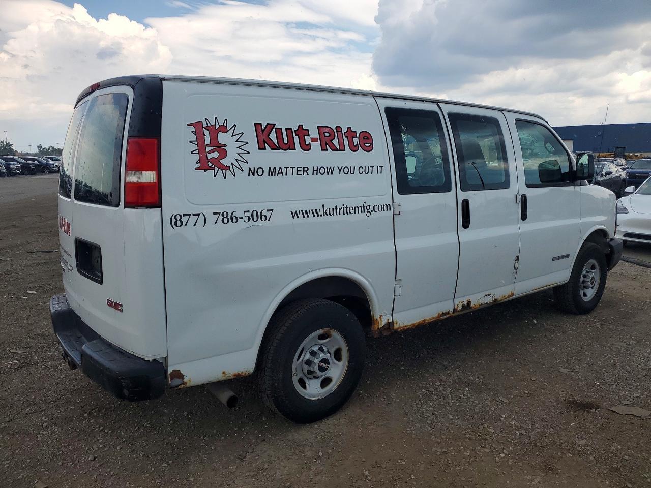 2006 GMC Savana 2500 Delivery Van - Image 3