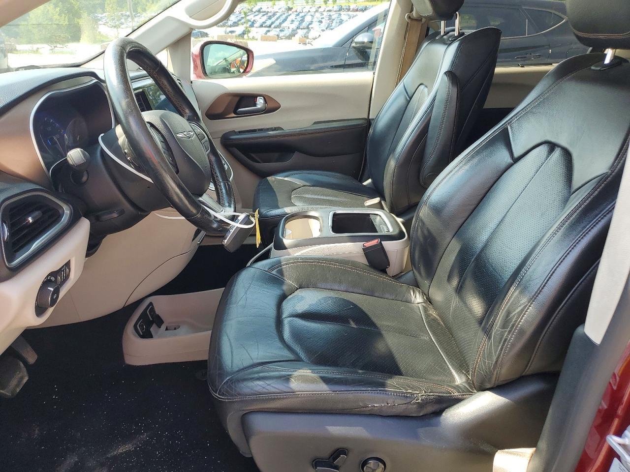 2017 Chrysler Pacifica Touring L Plus - Фото 7