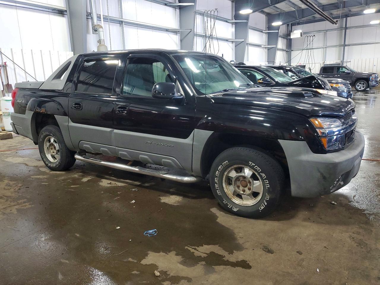 2002 Chevrolet Avalanche K1500 - Image 4