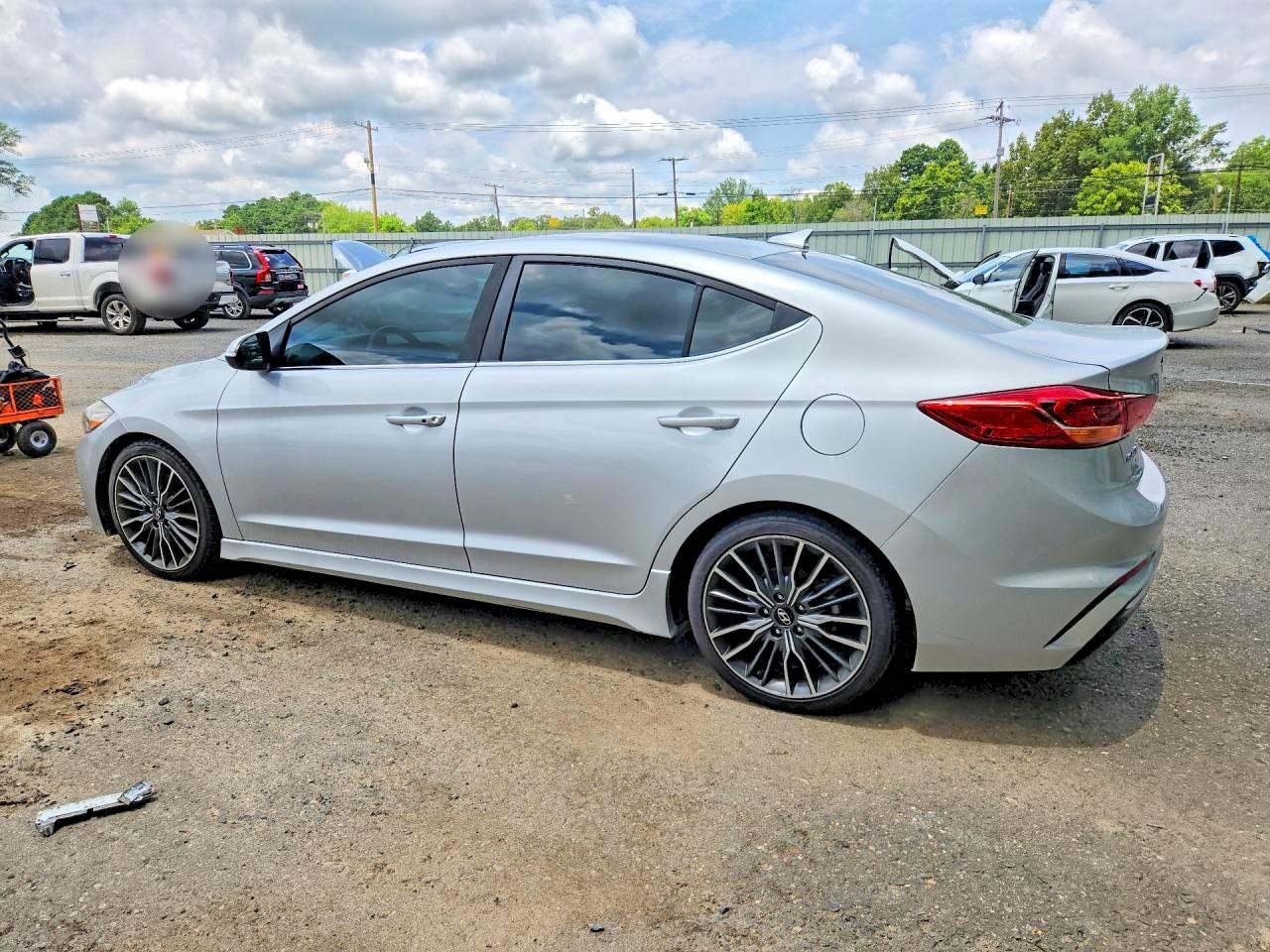 2018 Hyundai Elantra Sport - Фото 2