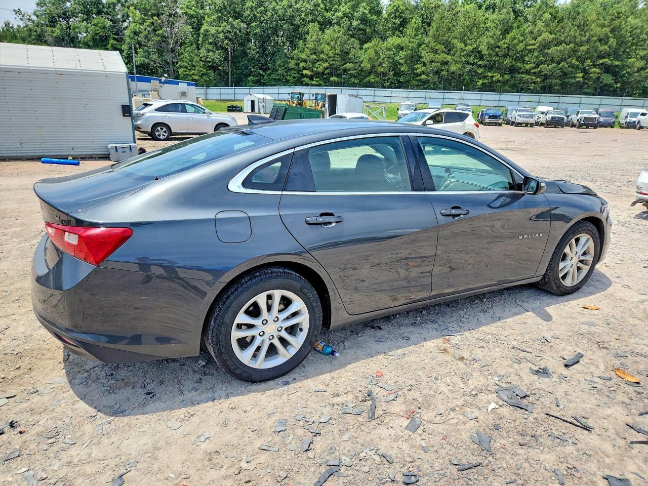 2018 Chevrolet Malibu Lt - Image 3